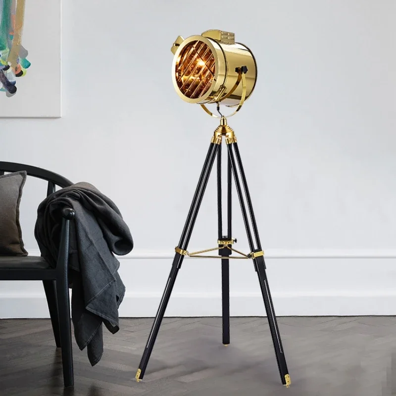 Floor Lamp Tripod - Lampadaire Led en acier inoxydable, design