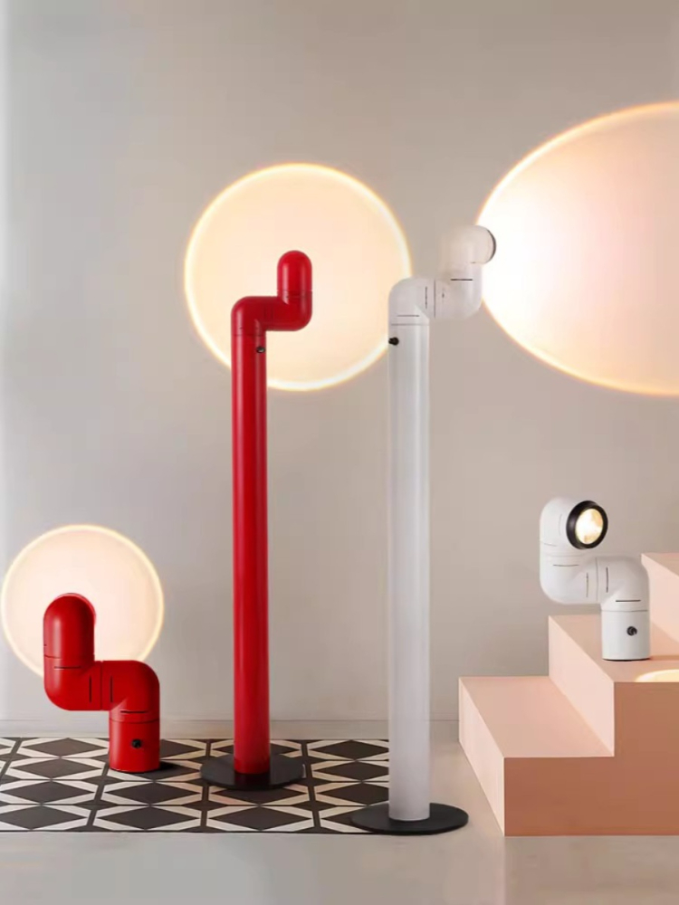 Floor Lamp Tripod - Lampe sur pied réplique design «