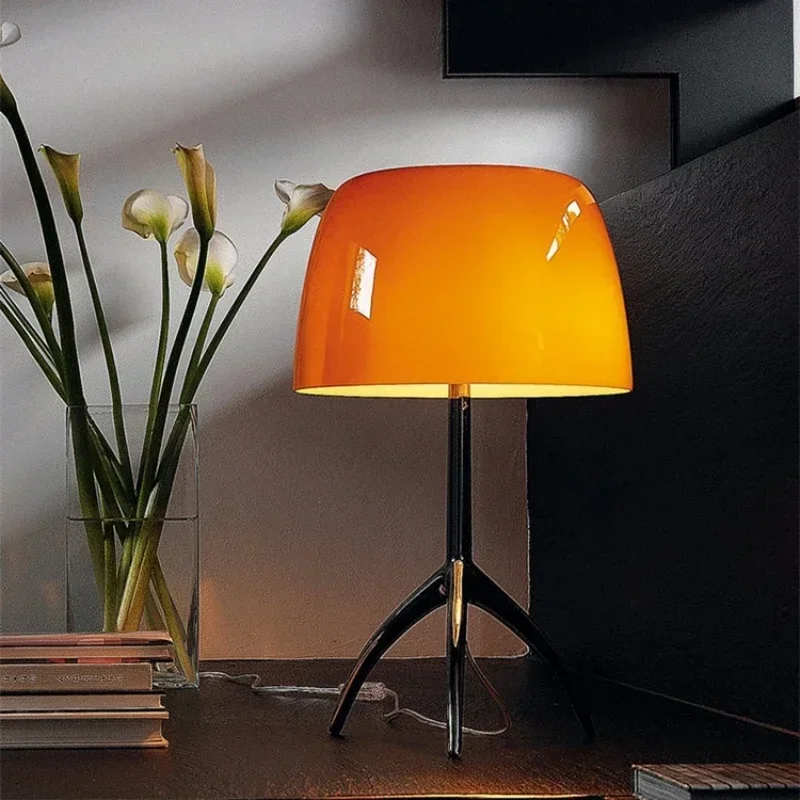 Floor Lamp Tripod - Lampe de table vintage italienne en