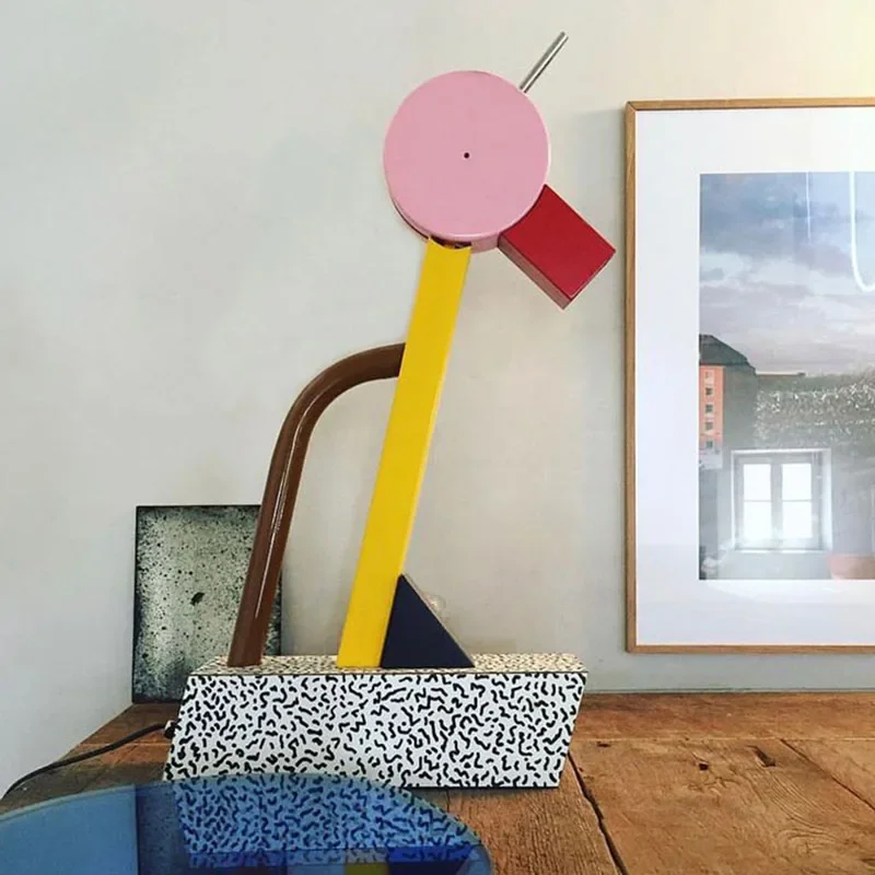 Memphis Milano lampe de Table  - Floor Lamp Tripod avis et prix