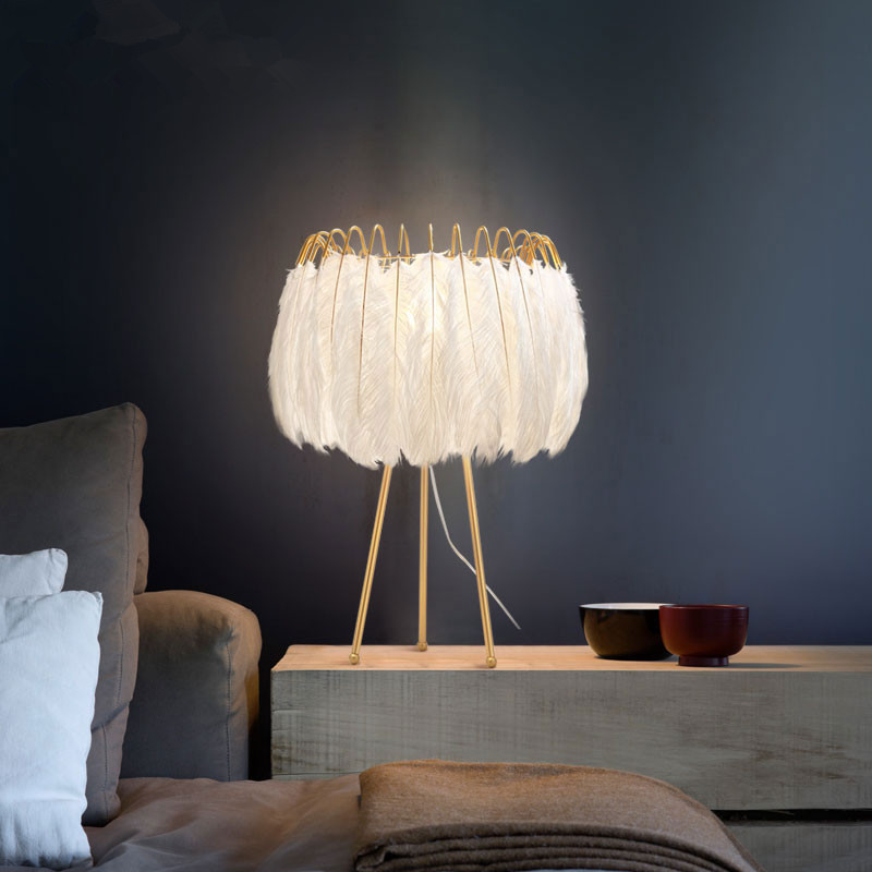 Lampe autoportante dorée avec  - Floor Lamp Tripod avis et prix
